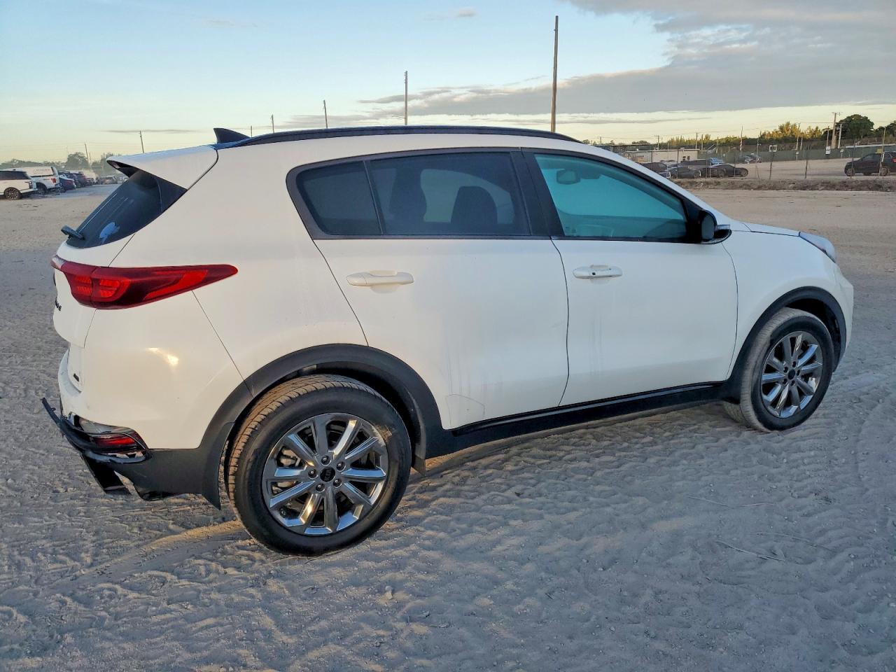 2022 KIA Sportage s