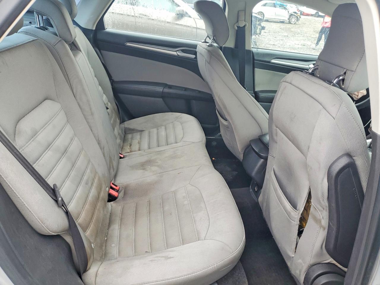 2014 Ford Fusion s