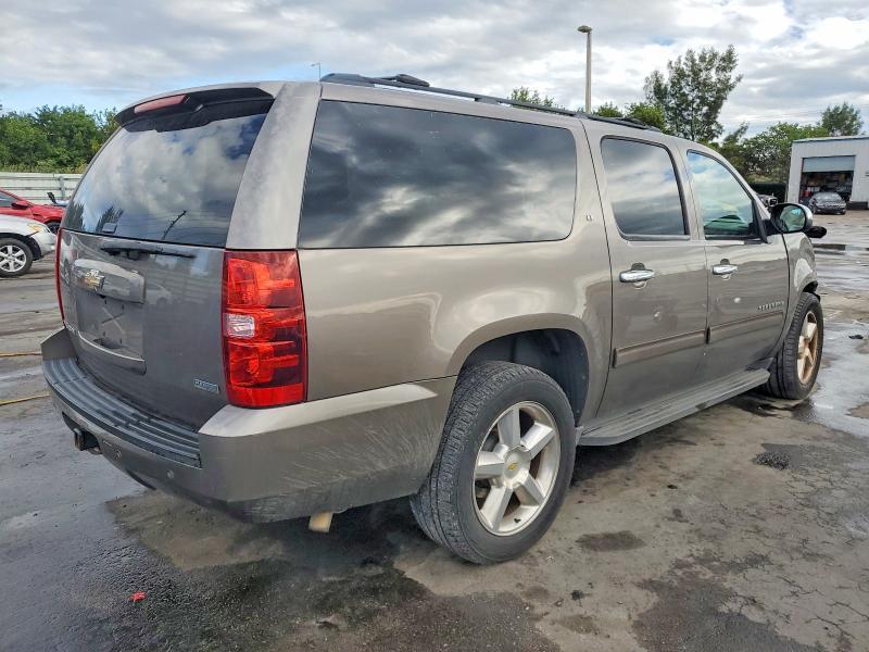 2011 Chevrolet Suburban C1500 lt