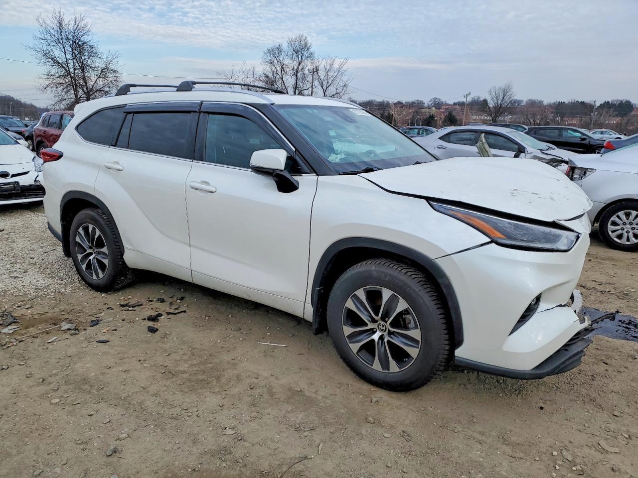 2021 Toyota Highlander xle