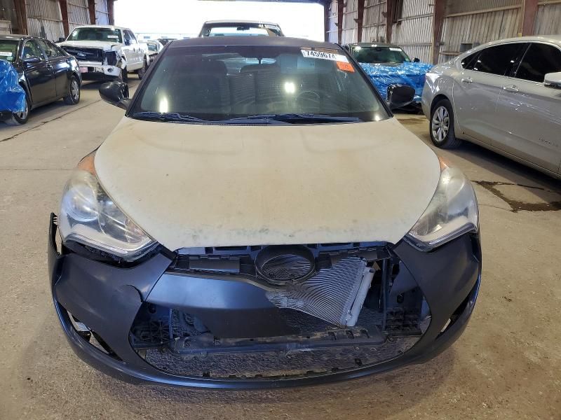 2016 Hyundai Veloster Base