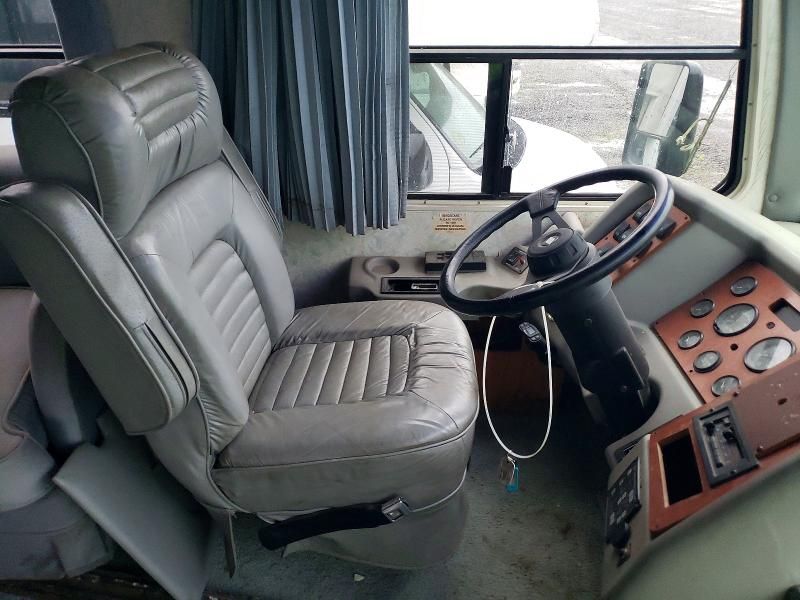1993 Spartan Motors 1994 Spartan Scenic Cruiser