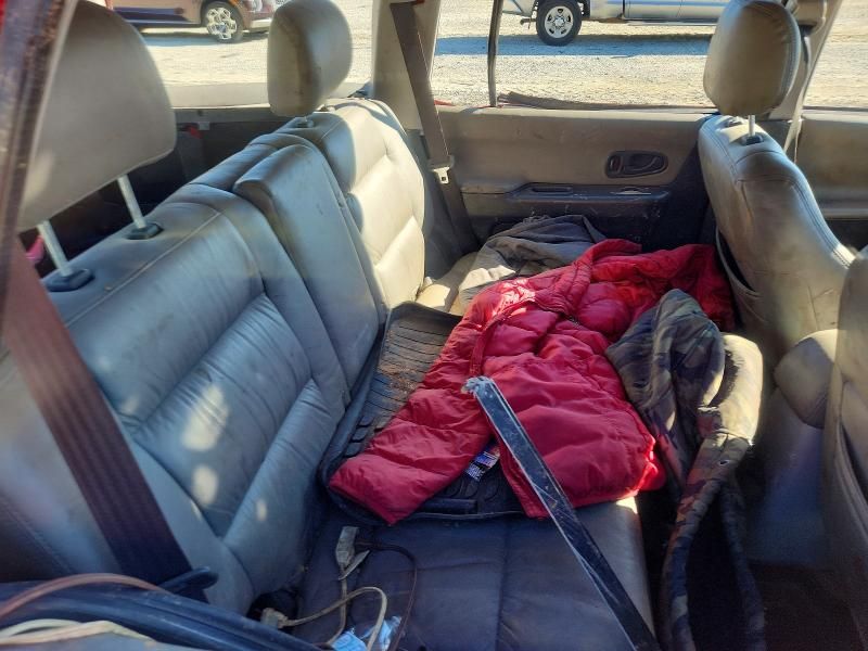 2001 Mitsubishi Montero Sport xs