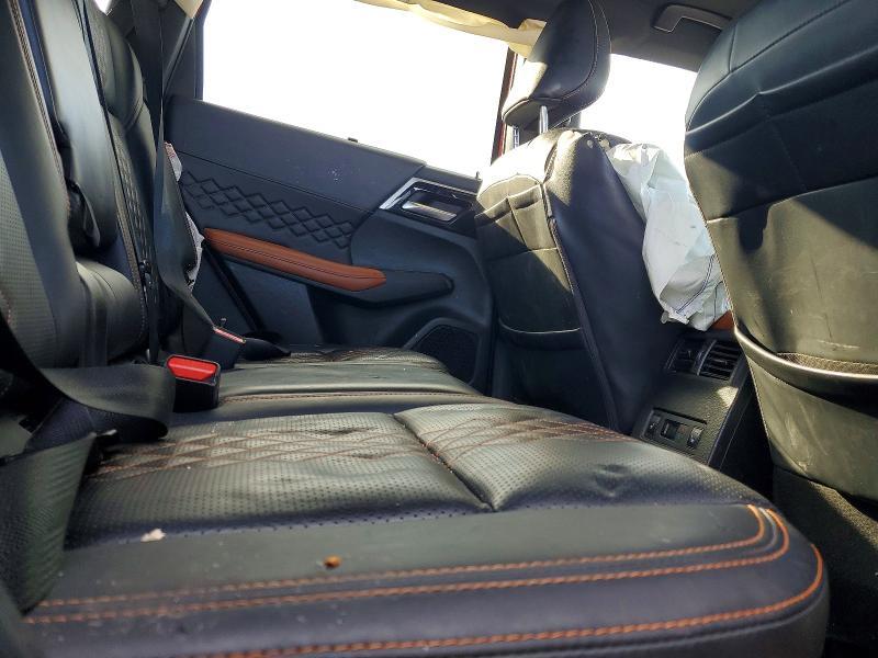 2024 Mitsubishi Outlander sel