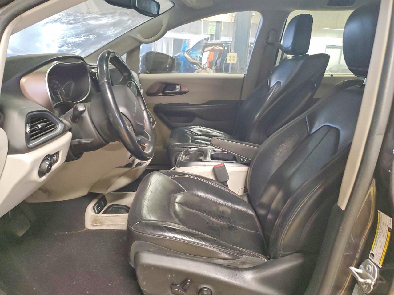 2017 Chrysler Pacifica Touring l Plus