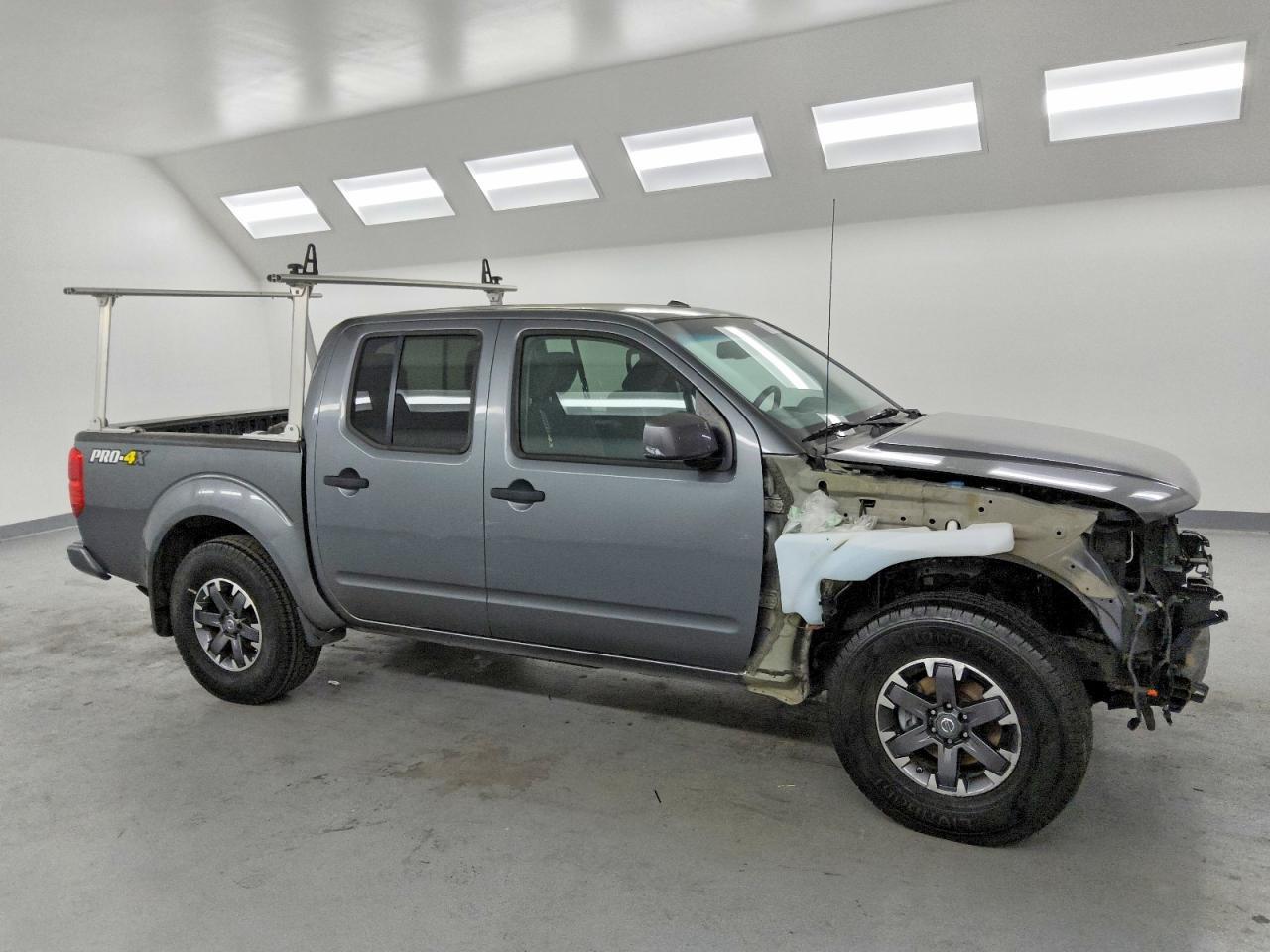 2018 Nissan Frontier s