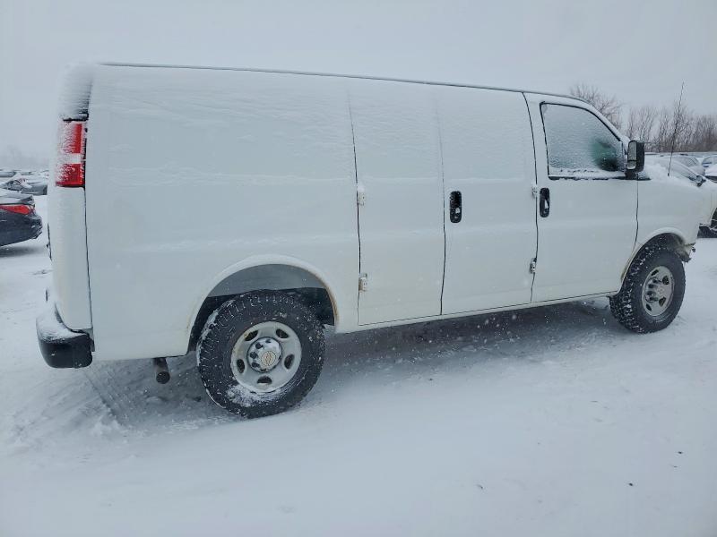 2025 Chev Express G2500