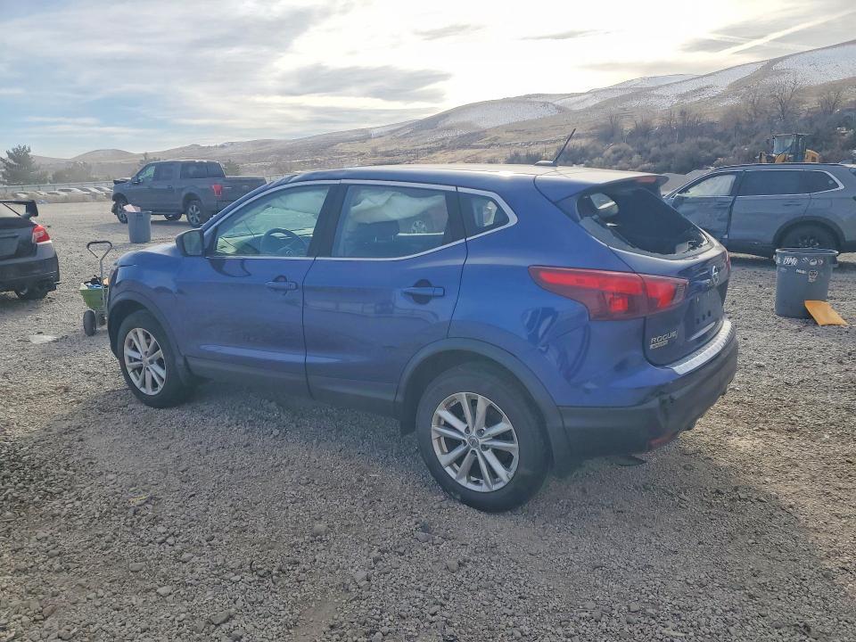 2017 Nissan Rogue Sport s