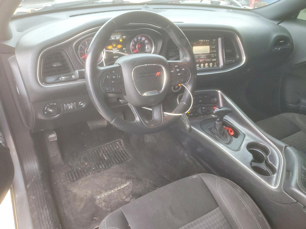 2016 Dodge Challenger sxt