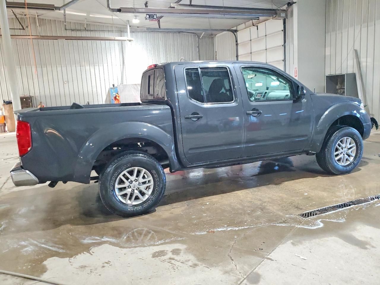 2015 Nissan Frontier s