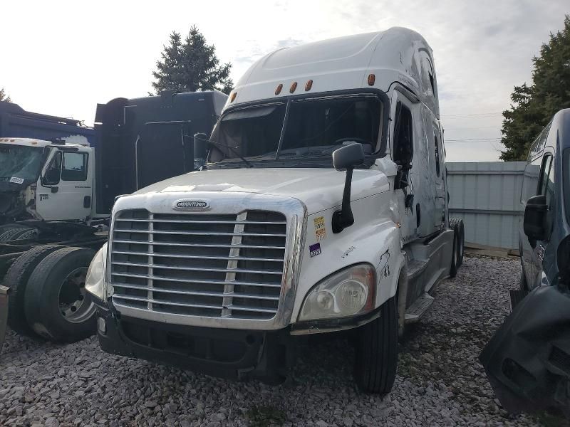 2016 Freightliner Cascadia 125