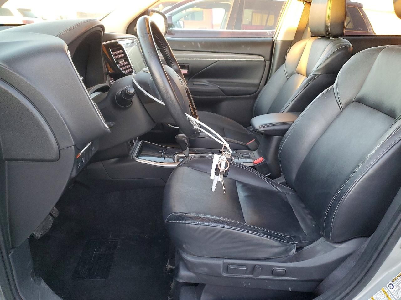 2020 Mitsubishi Outlander se