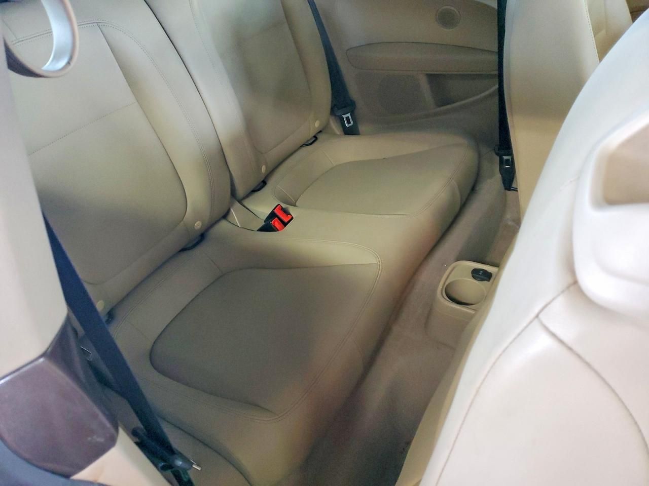 2013 Volkswagen Beetle