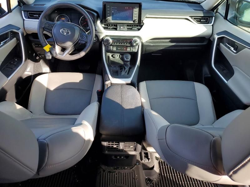 2021 Toyota Rav4 xle Premium