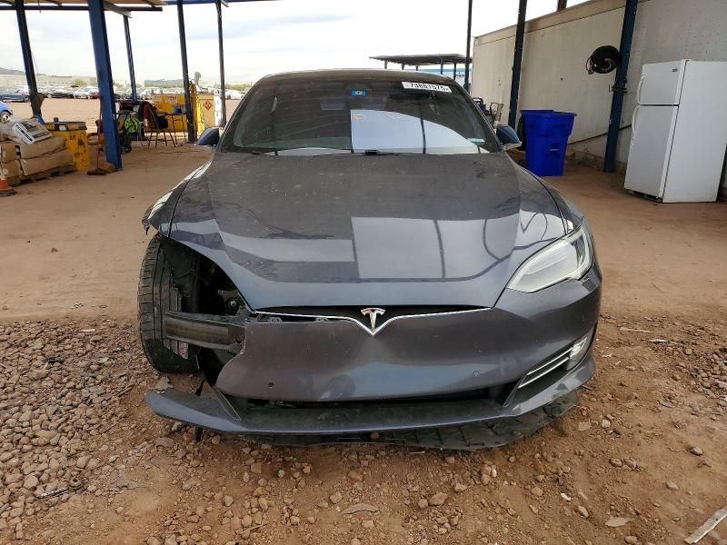 2020 Tesla Model s