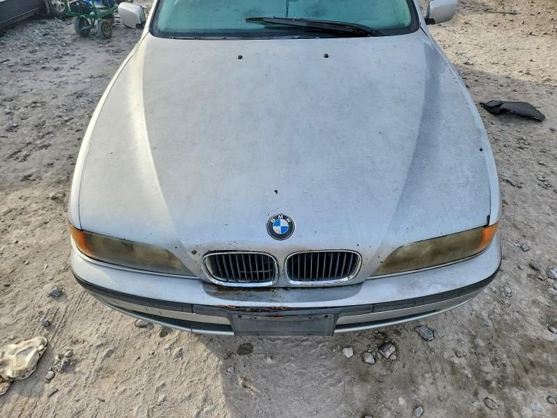 2000 BMW 528 i Automatic