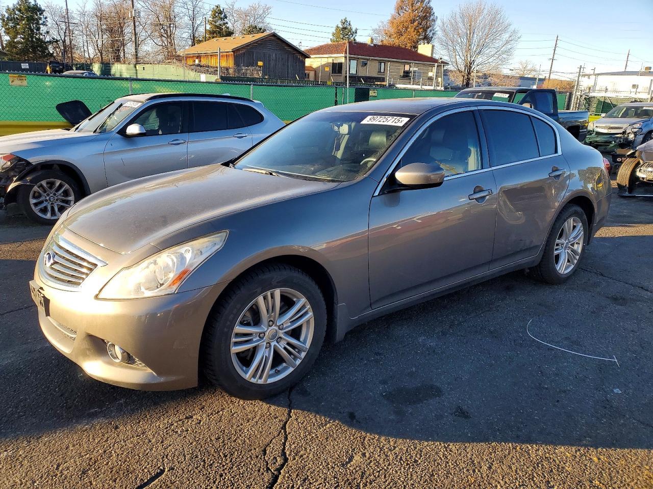 2013 Infiniti G37