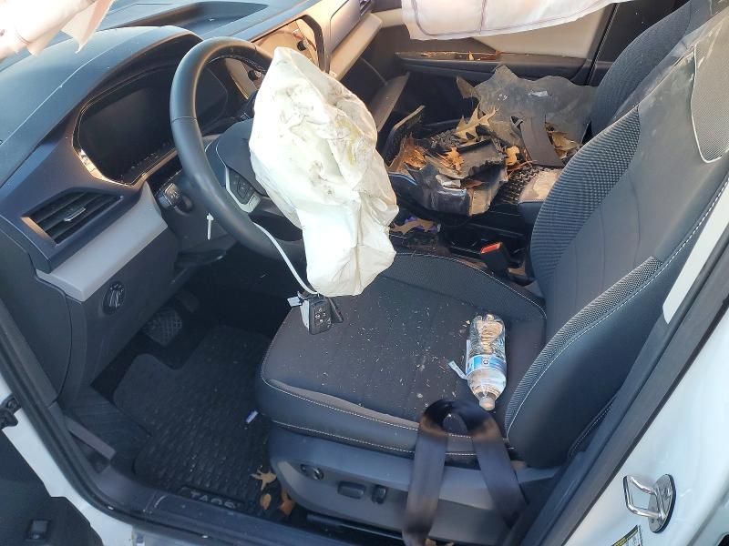 2023 Volkswagen Taos se