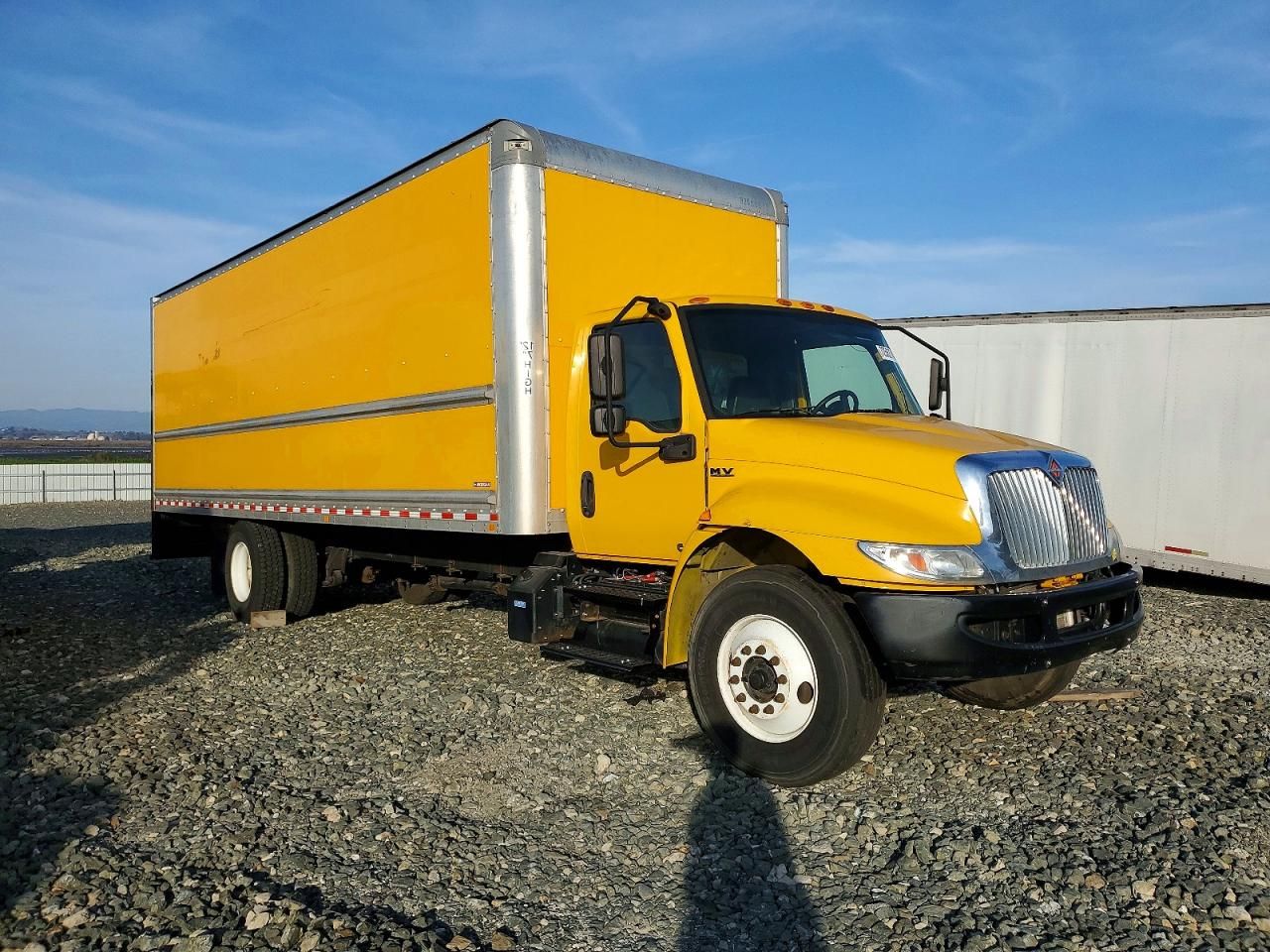 2020 International MV607 BOX Truck