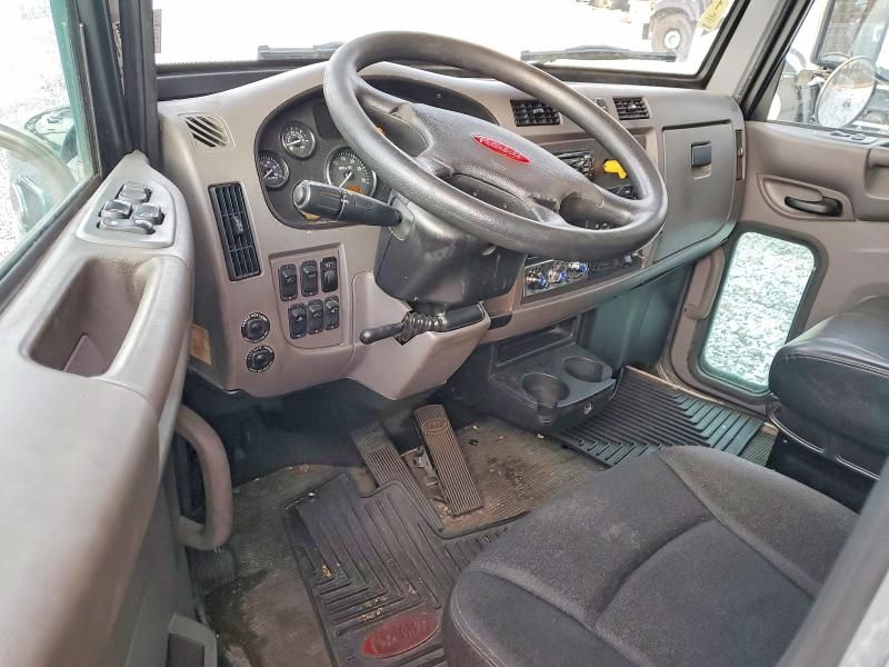 2020 Peterbilt 337