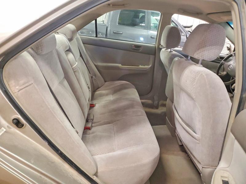 2003 Toyota Camry le