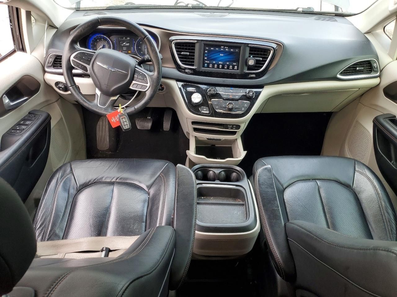 2018 Chrysler Pacifica Touring l