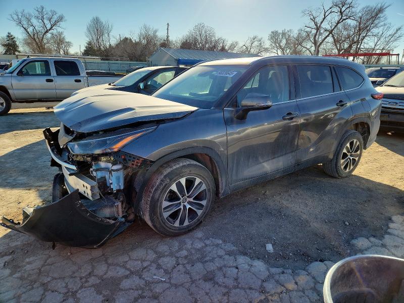 2021 Toyota Highlander xle