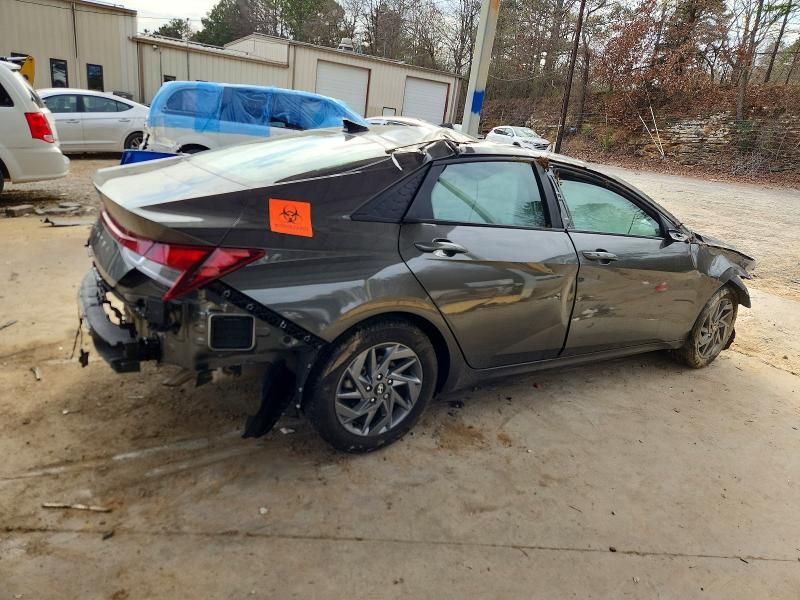 2024 Hyundai Elantra sel