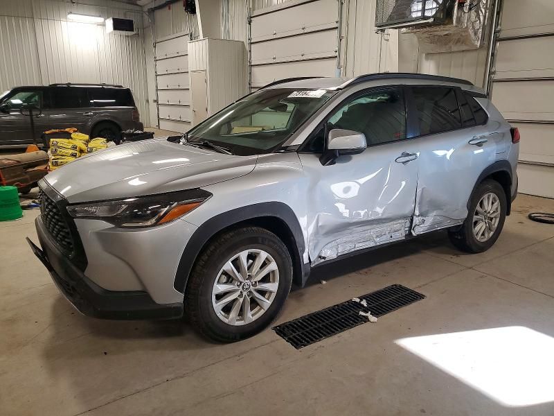 2022 Toyota Corolla Cross le