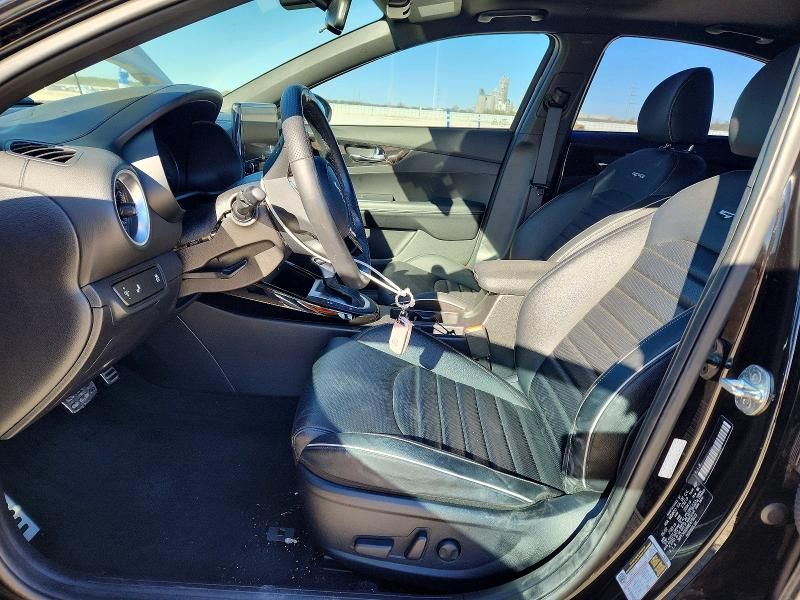 2022 KIA Forte gt Line