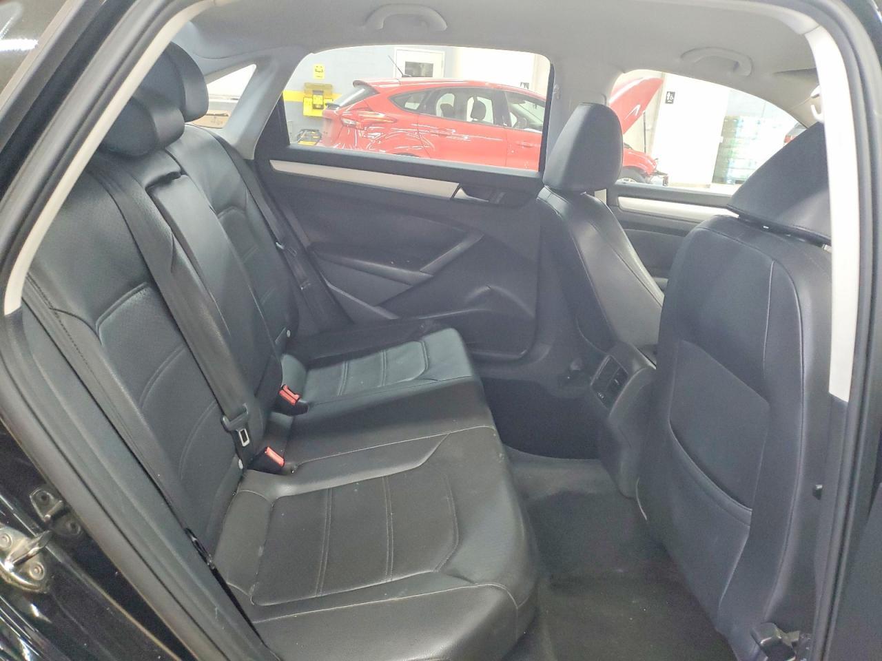 2013 Volkswagen Passat se