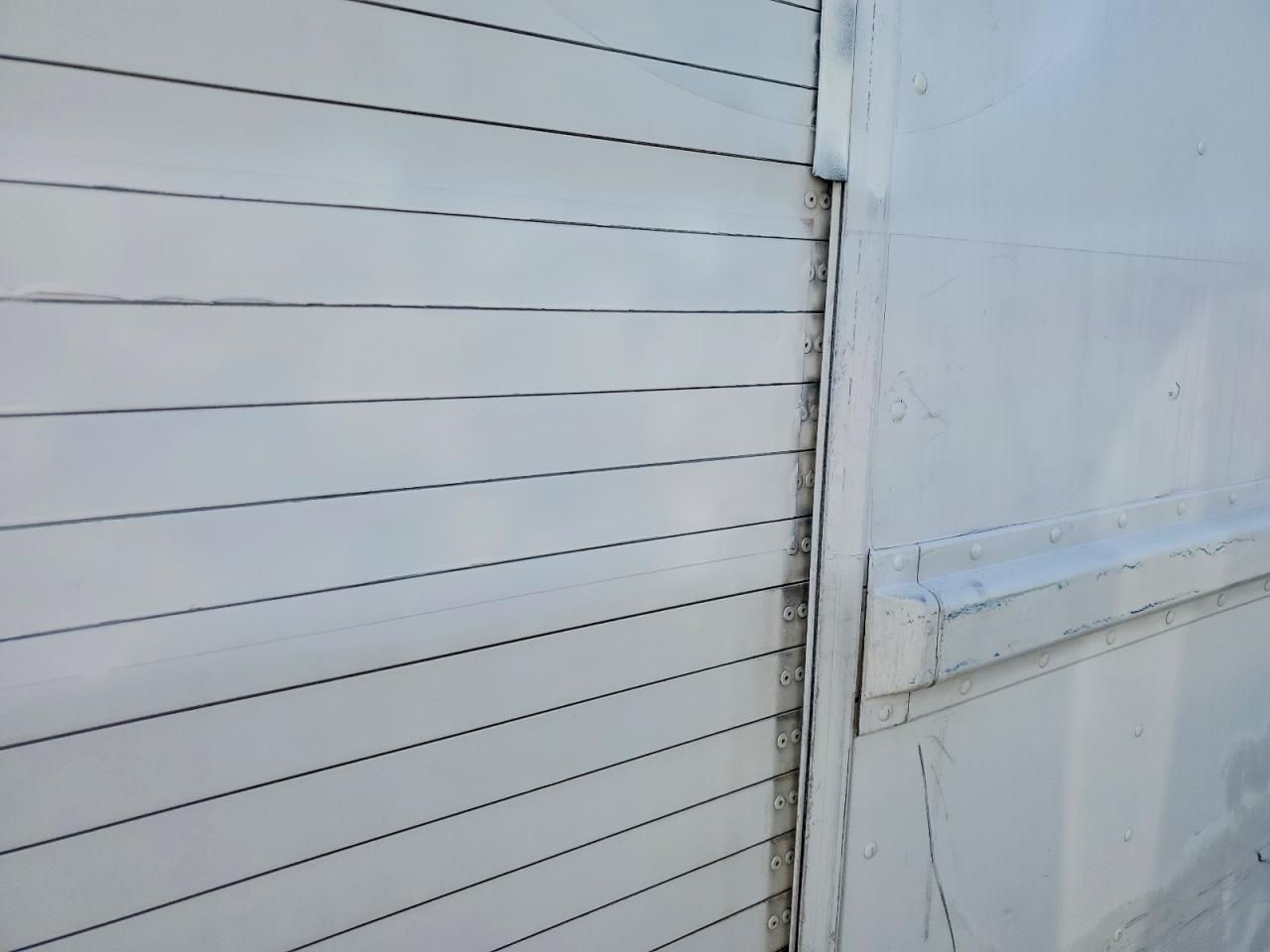 2006 Freightliner MT45 Chassis Delivery Truck