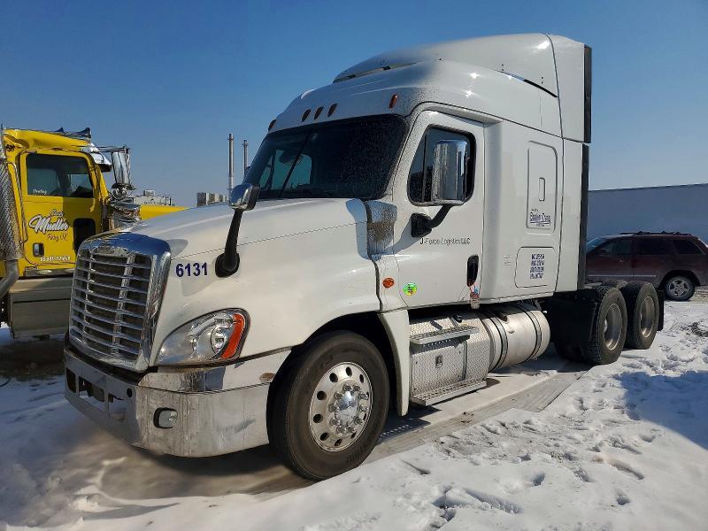 2018 Freigliner 2018 Freightliner Cascadia 125 Semi Truck