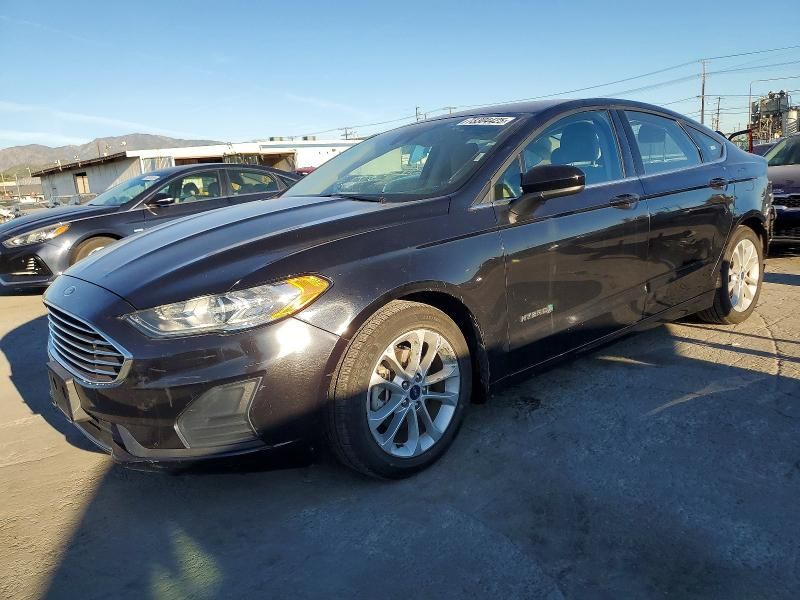 2019 Ford Fusion se