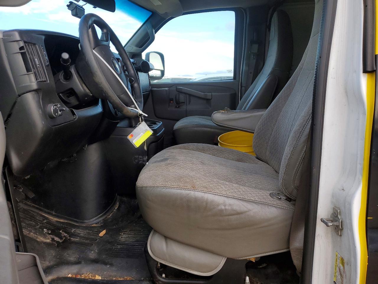 2016 Chevrolet Express G2500