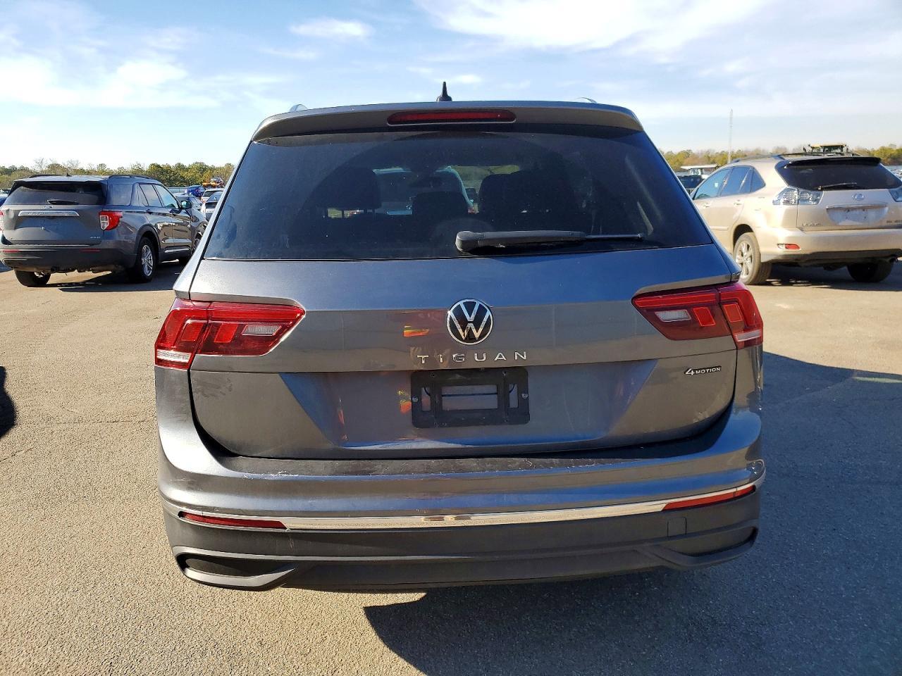 2022 Volkswagen Tiguan se