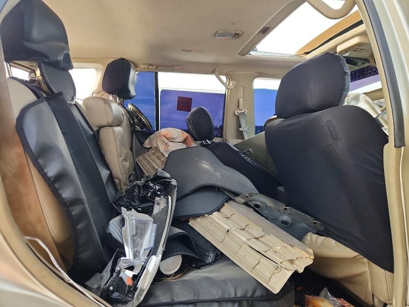 1999 Nissan Pathfinder xe