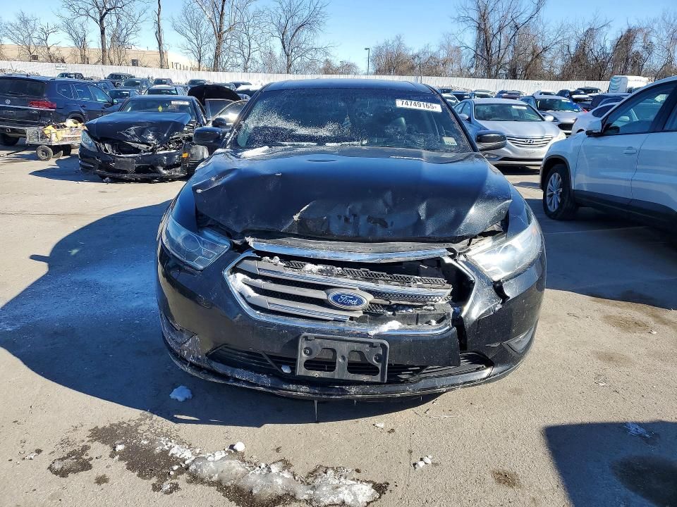 2014 Ford Taurus sel