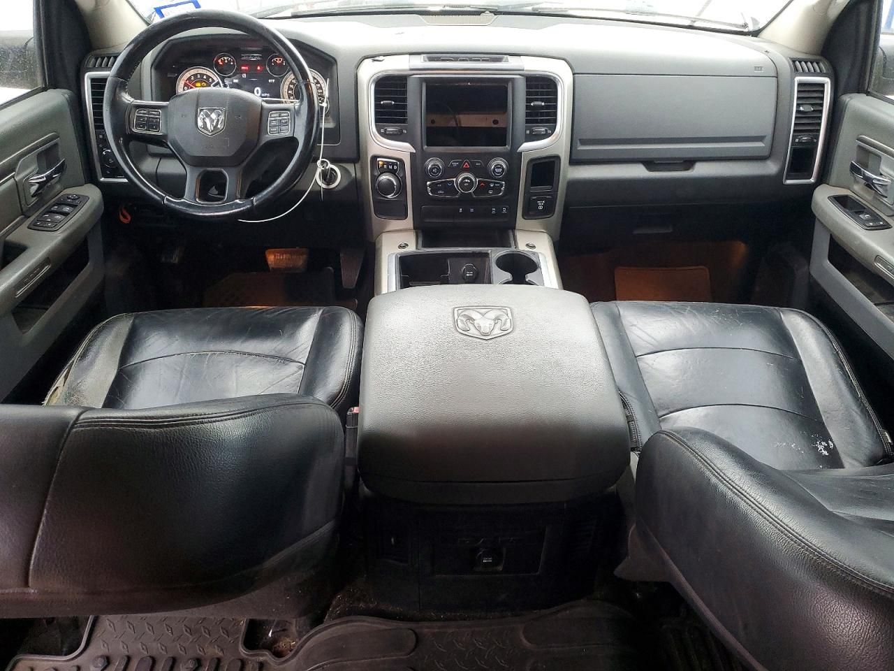 2015 Dodge RAM 1500 SLT