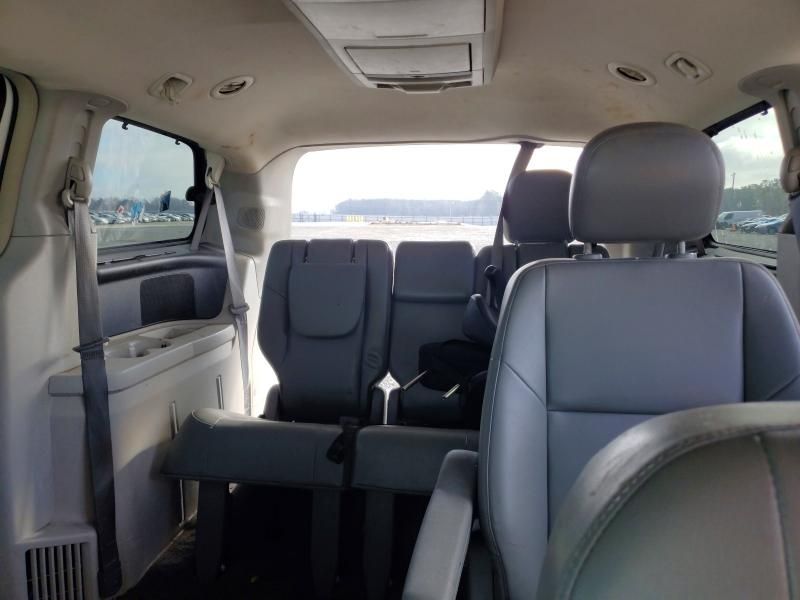 2011 Volkswagen Routan se