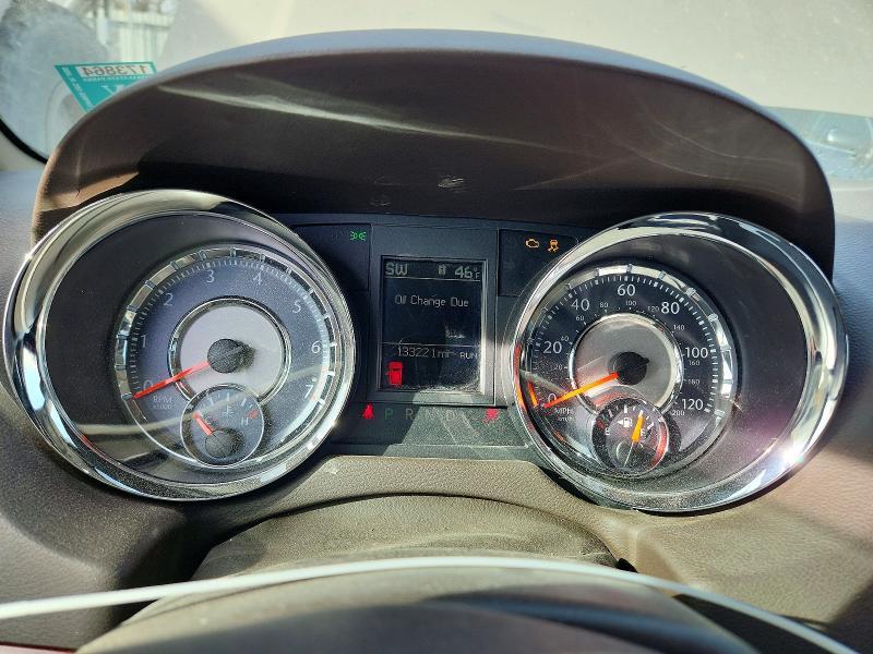 2015 Chrysler Town & Country Touring l