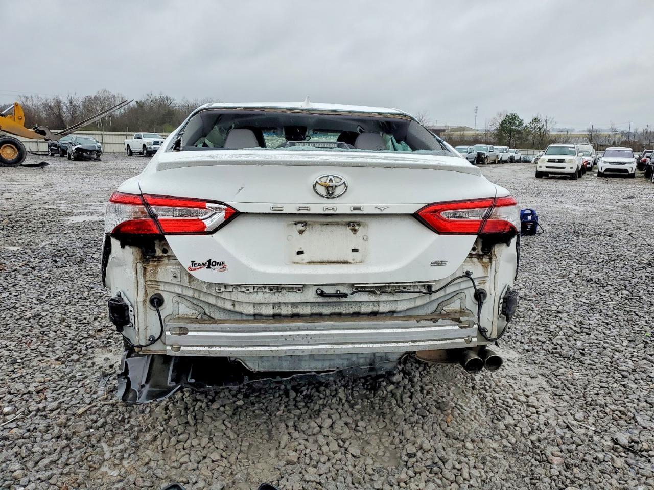 2020 Toyota Camry se