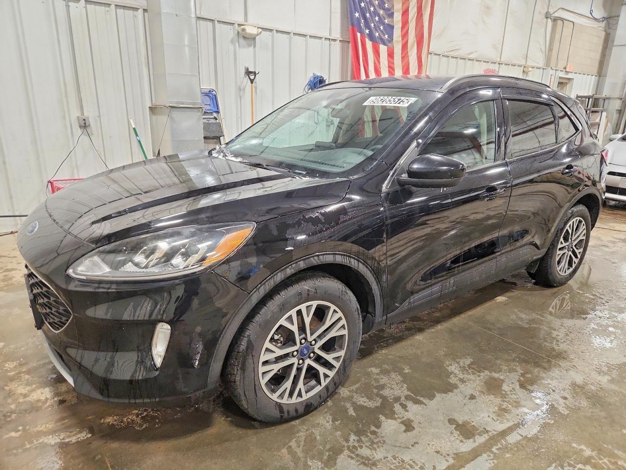 2020 Ford Escape sel