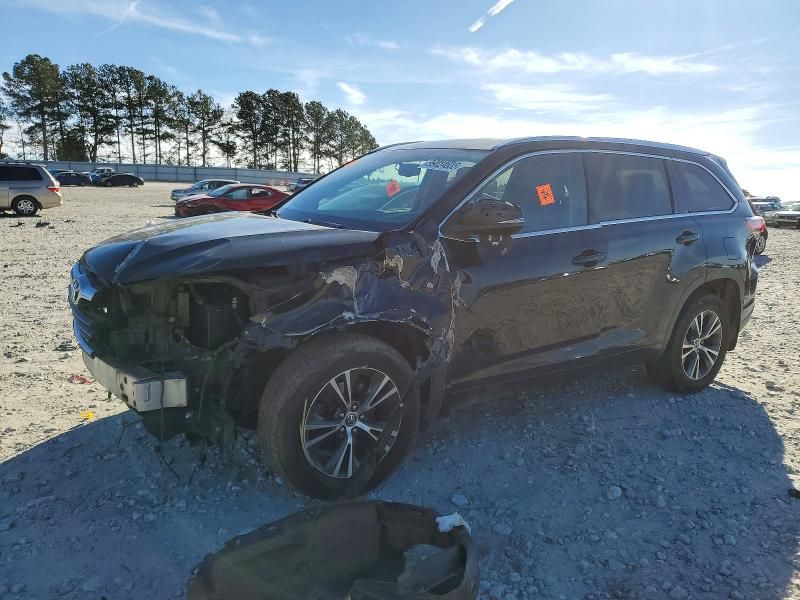 2016 Toyota Highlander xle