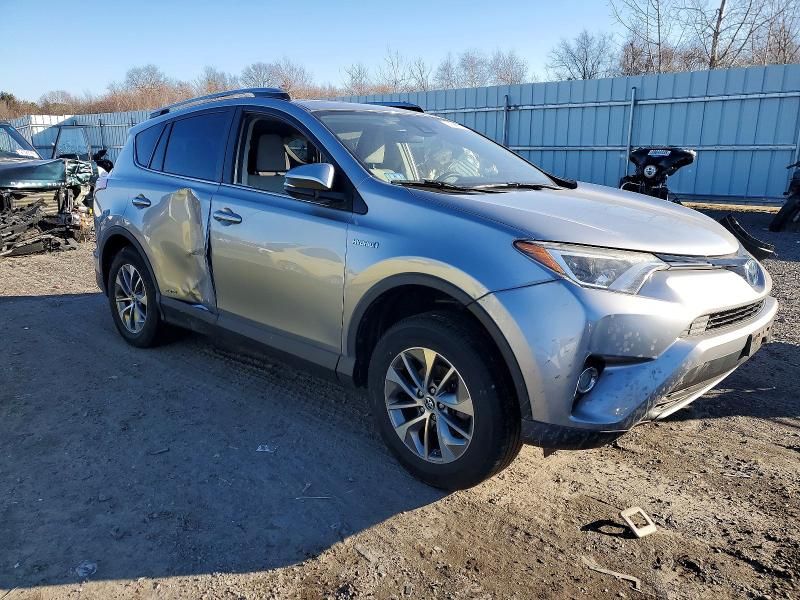 2017 Toyota Rav4 hv le