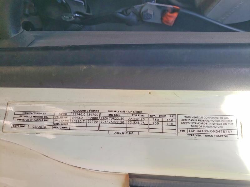2019 Peterbilt 579 Semi Truck