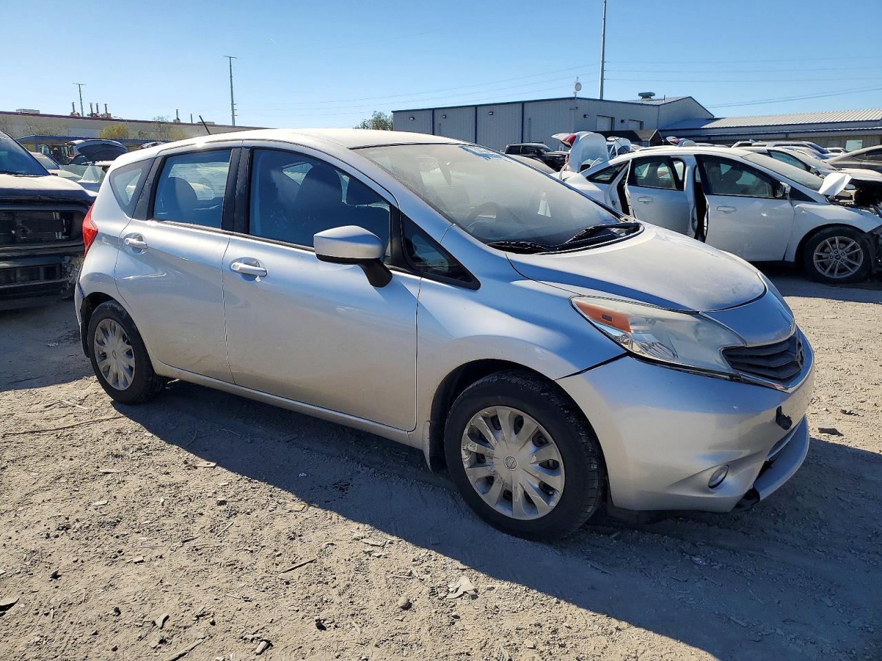 2015 Niss Versa Note s