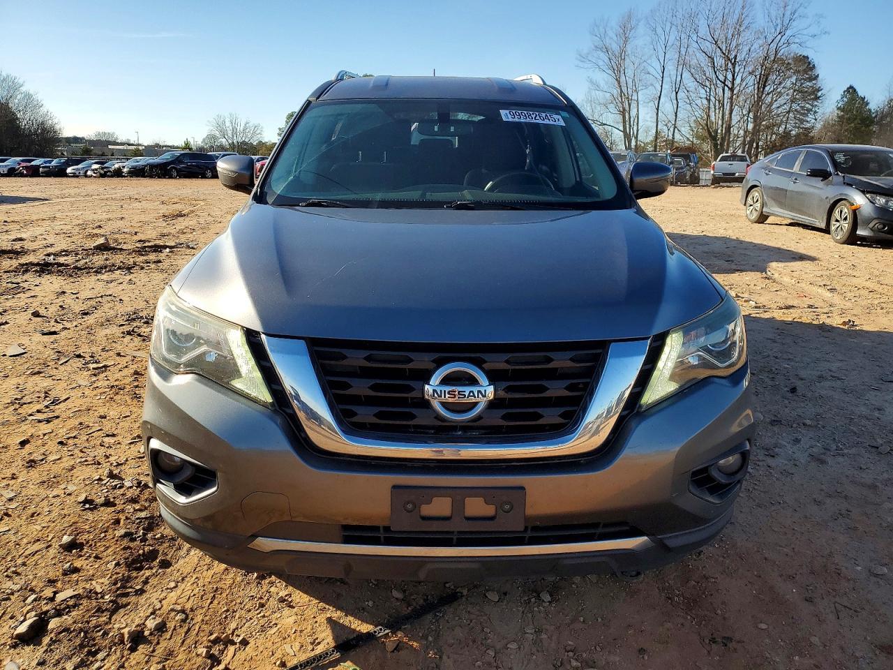 2017 Nissan Pathfinder s