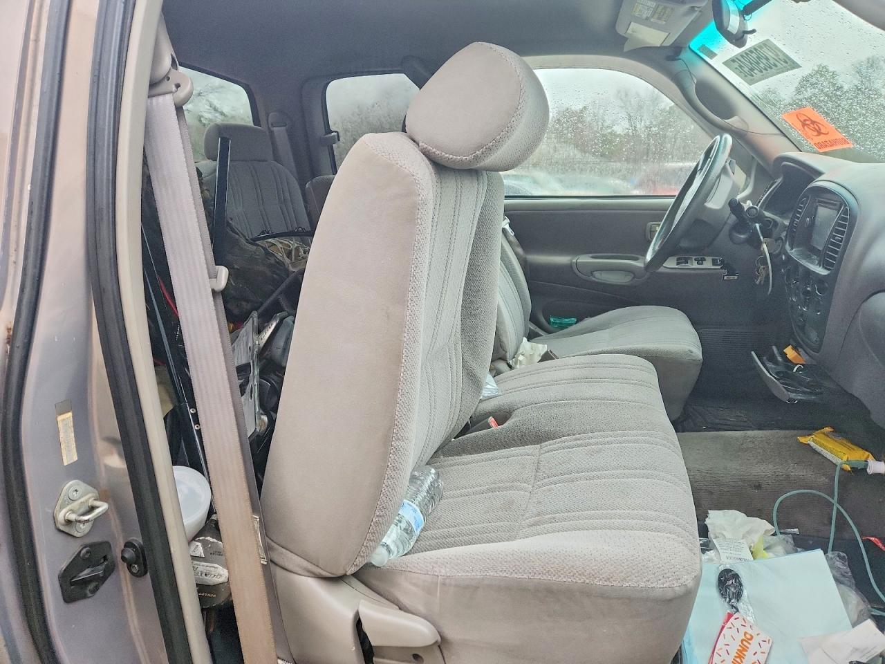 2002 Toyota Tundra SR5 V8