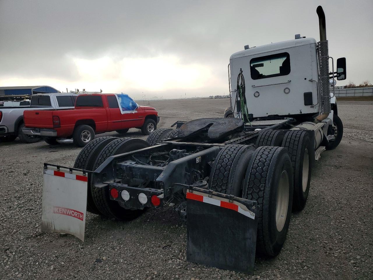 2021 Kenworth T880 Semi Truck